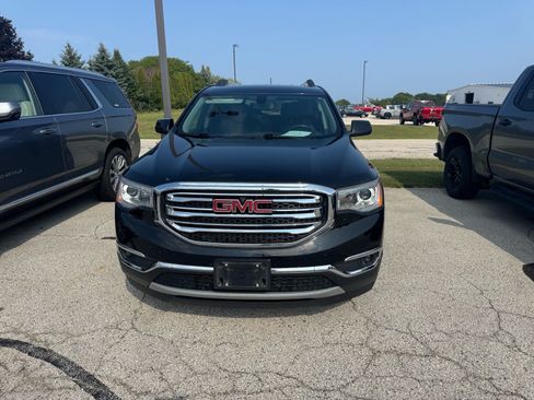 Used 2019 GMC Acadia SLT AWD/4WD image 2