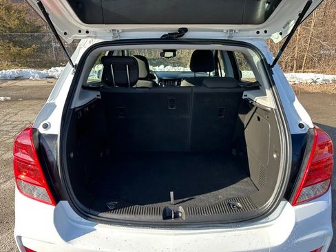 Used 2018 Chevrolet Trax LS image 21