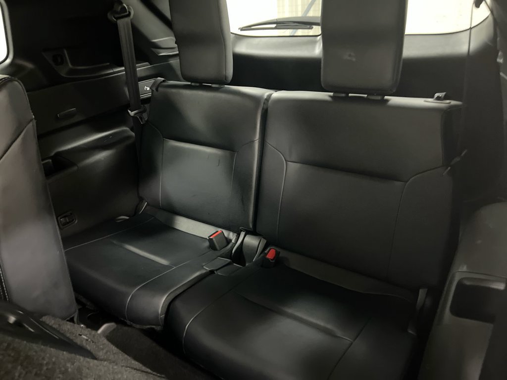 Used 2024 Mitsubishi Outlander SE FWD image 24