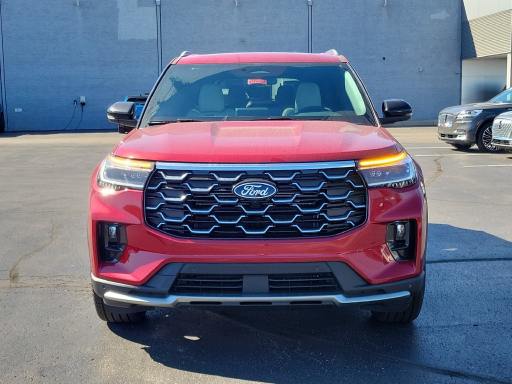 New 2027 Ford Explorer Platinum w/ 3.0L Ultimate Package AWD/4WD image 2