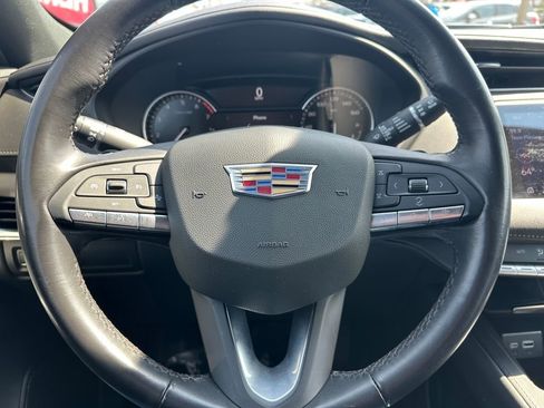 Certified 2023 Cadillac XT4 Premium Luxury AWD/4WD image 29