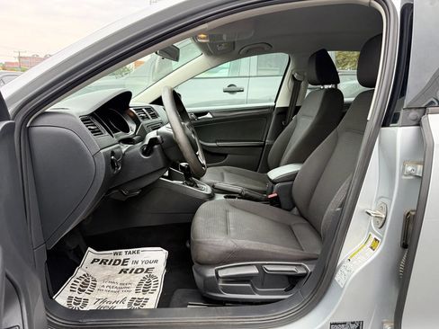 Used 2016 Volkswagen Jetta S FWD image 10