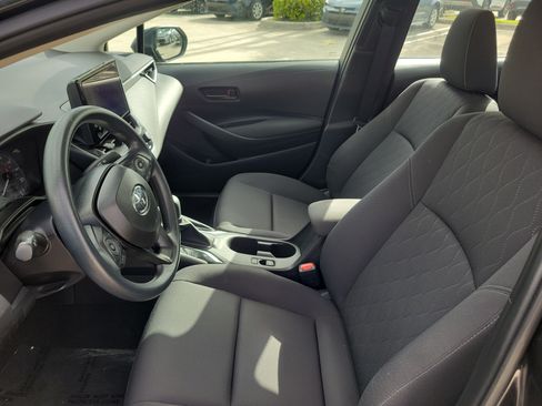 Certified 2025 Toyota Corolla LE FWD image 22