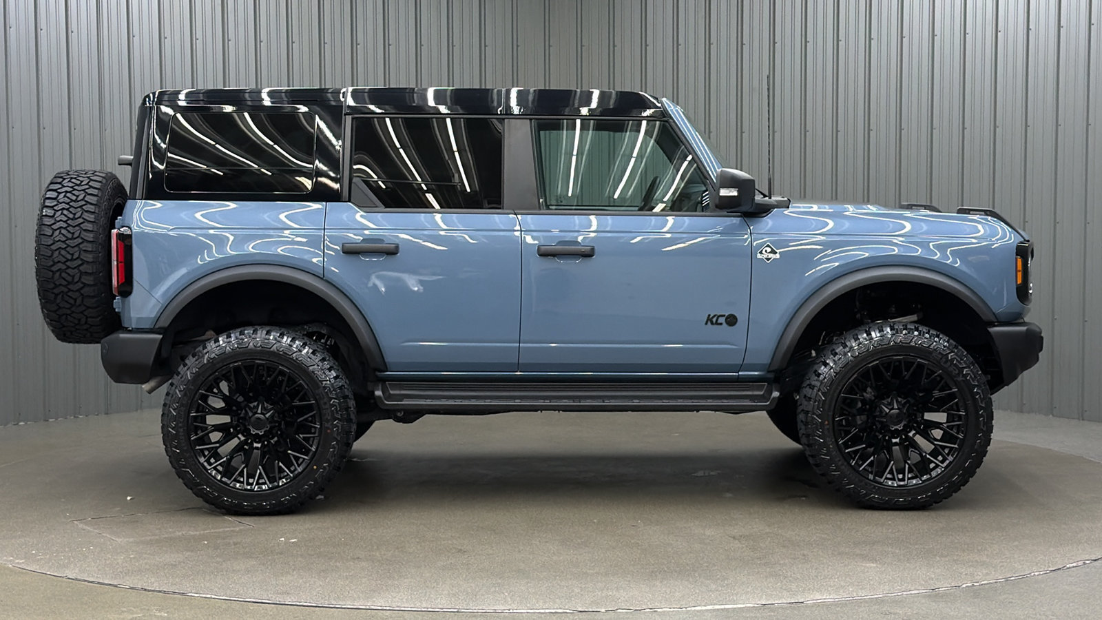 Used 2025 Ford Bronco Outer Banks AWD/4WD image 6