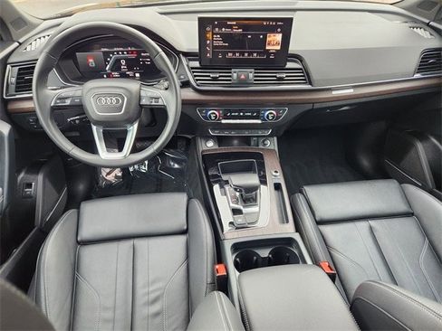 Used 2025 Audi Q5 2.0T Premium Plus w/ Premium Plus Package image 25