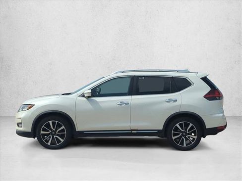 Used 2018 Nissan Rogue SL w/ Premium Package image 8