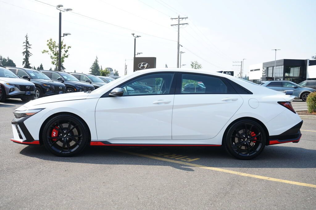 Certified 2025 Hyundai Elantra N FWD image 9