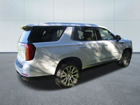 New 2026 GMC Yukon Denali w/ Denali Reserve Package RWD image 8