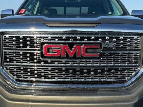 Used 2018 GMC Sierra 1500 Denali image 4