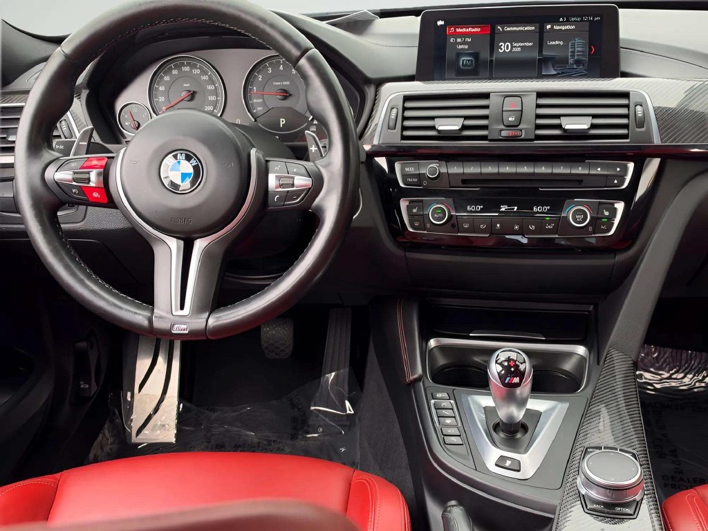 Used 2018 BMW M3 RWD image 9