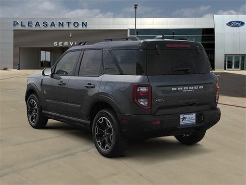 New 2025 Ford Bronco Sport Outer Banks image 3