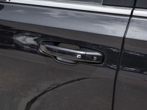 Used 2023 Chevrolet Tahoe LS RWD image 41