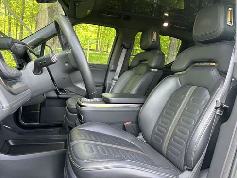 Used 2022 Rivian R1T Launch Edition AWD/4WD image 25