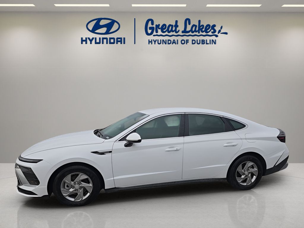 Certified 2026 Hyundai Sonata SE FWD image 2
