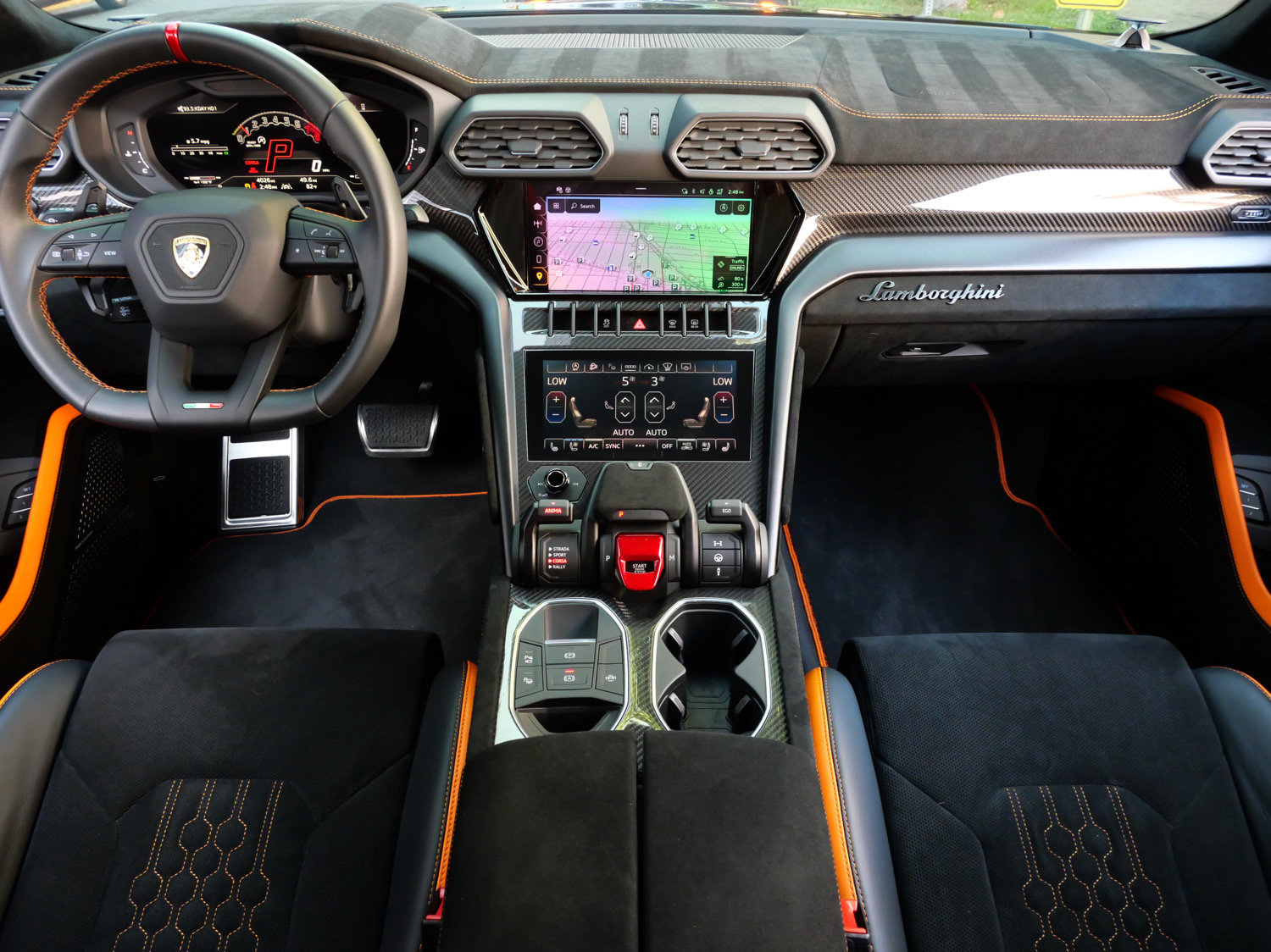 Used 2024 Lamborghini Urus Performante AWD/4WD image 7