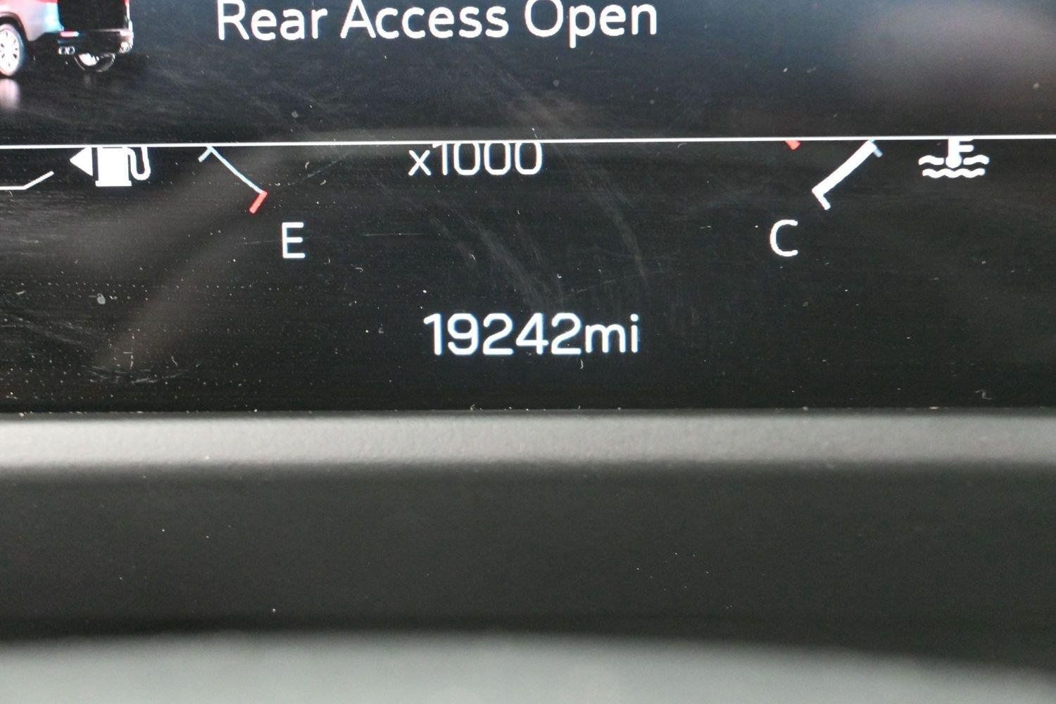 Used 2026 GMC Acadia Elevation w/ Elevation Premium Package FWD image 22