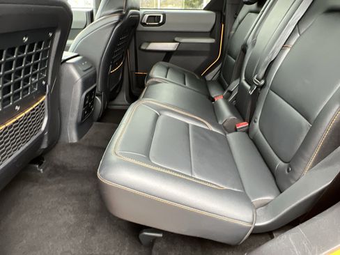 Used 2022 Ford Bronco Badlands image 26