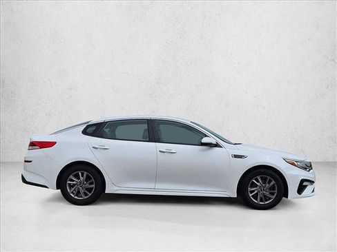 Used 2020 Kia Optima LX image 4