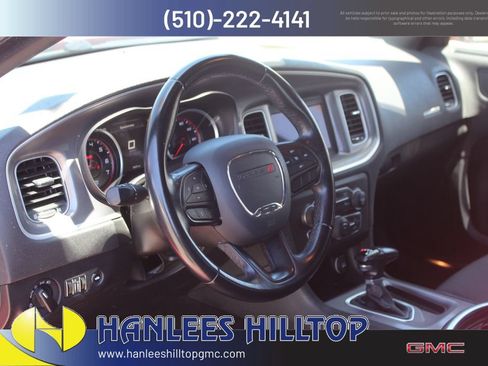 Used 2022 Dodge Charger SXT RWD image 11