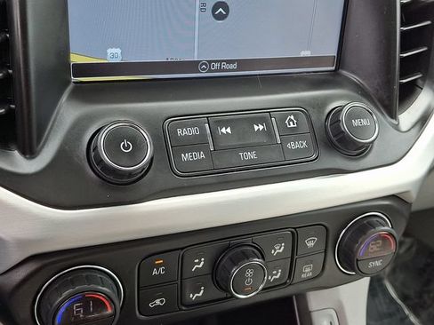Used 2019 GMC Acadia SLT w/ LPO, Floor Liner Package AWD/4WD image 18