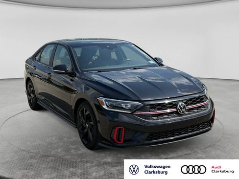 Used 2024 Volkswagen Jetta GLI Autobahn FWD image 3