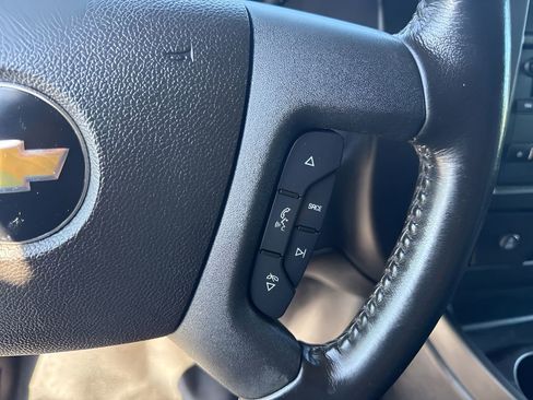 Used 2021 Chevrolet Express 2500 w/ Driver Convenience Package RWD image 13