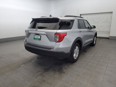 Used 2022 Ford Explorer XLT image 9