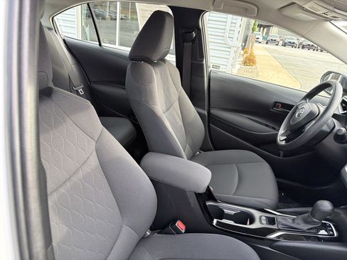 Used 2022 Toyota Corolla LE image 49