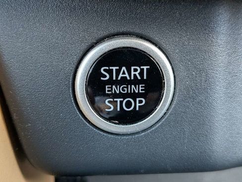 Used 2023 Nissan Rogue Platinum image 28