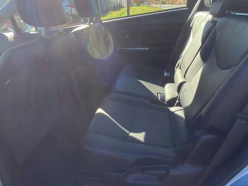 Used 2015 Toyota Prius V Five image 21