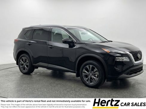 Used 2025 Nissan Rogue SV image 1