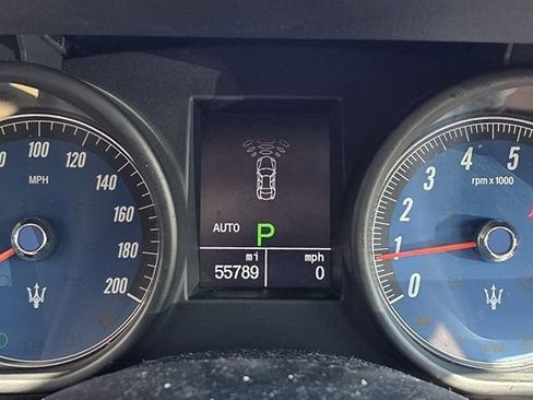 Used 2011 Maserati Quattroporte S image 38