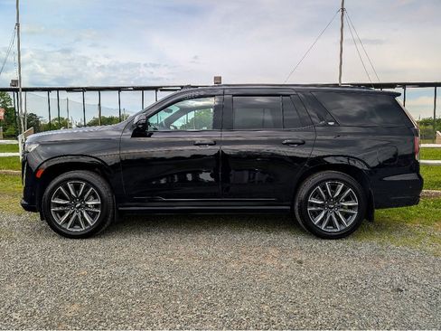 Used 2021 Cadillac Escalade Sport w/ Driver Assist Tech Package AWD/4WD image 9