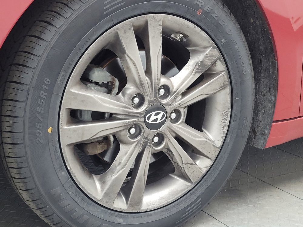 Used 2017 Hyundai Elantra SE FWD image 31