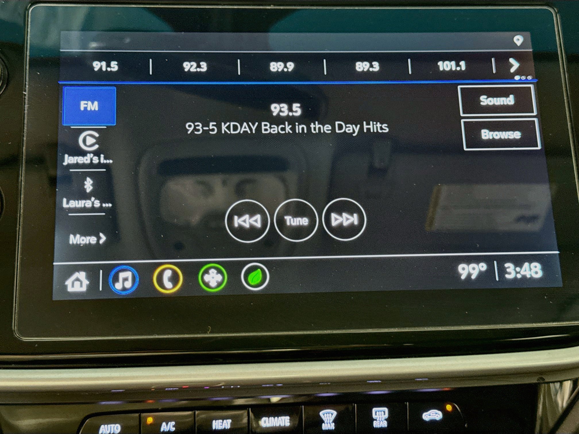 Used 2023 Chevrolet Bolt LT w/ Infotainment Package FWD image 16