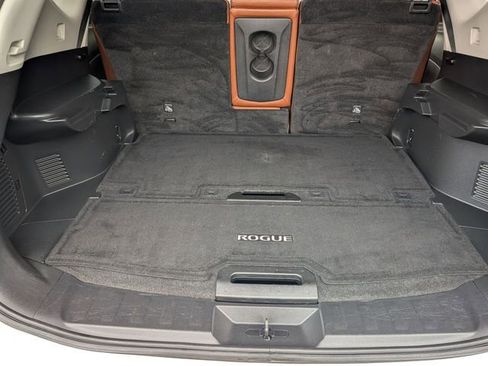 Used 2017 Nissan Rogue SL w/ SL Premium Package image 35