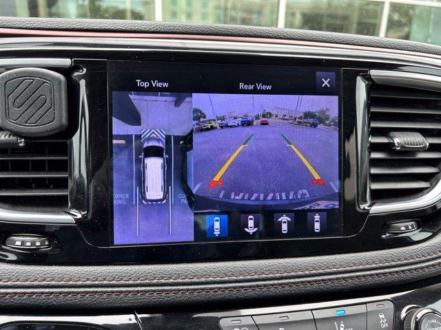 Used 2017 Chrysler Pacifica Limited FWD image 37