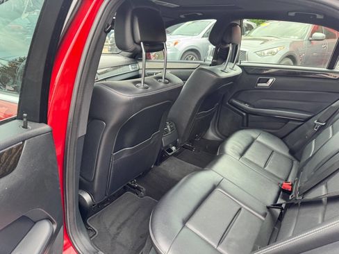 Used 2016 Mercedes-Benz E 350 4MATIC Sedan w/ Premium Package image 9