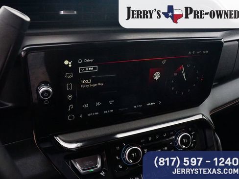 Used 2024 GMC Sierra 2500 AT4 w/ AT4 Preferred Package image 12