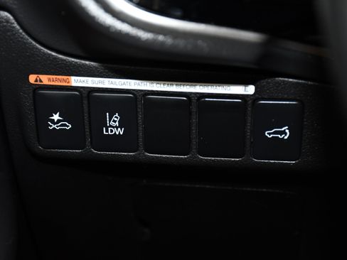 Used 2020 Mitsubishi Outlander SEL AWD/4WD image 35