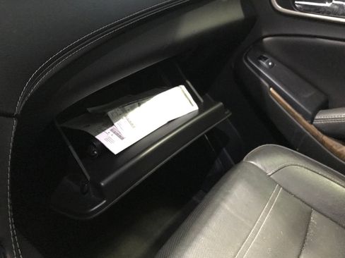 Used 2018 GMC Yukon Denali image 38