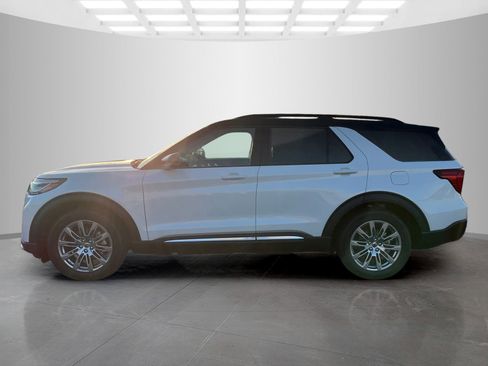 New 2026 Ford Explorer Platinum image 7