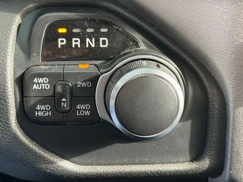 Used 2019 RAM 1500 Big Horn image 25