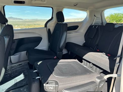 Used 2024 Chrysler Voyager LX image 30