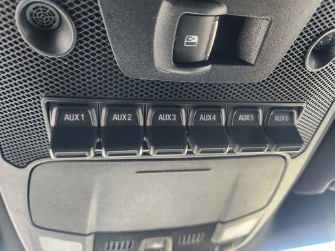 Used 2019 Ford F150 Raptor w/ Equipment Group 802A Luxury image 38