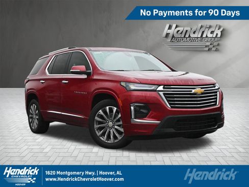 Used 2023 Chevrolet Traverse Premier FWD image 1