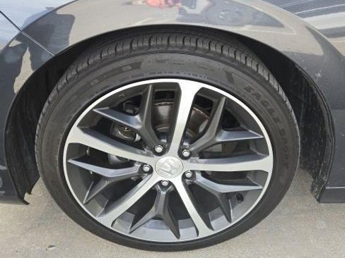 Used 2024 Honda Civic Touring image 9