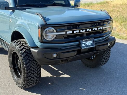 Used 2022 Ford Bronco Outer Banks AWD/4WD image 3