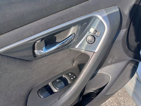 Used 2014 Nissan Altima 2.5 S image 12