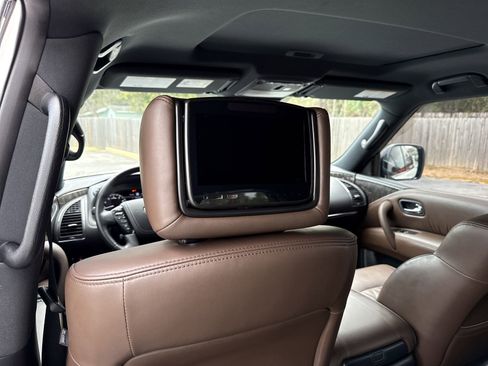 Used 2023 Nissan Armada Platinum w/ Captain's Chairs Package image 10